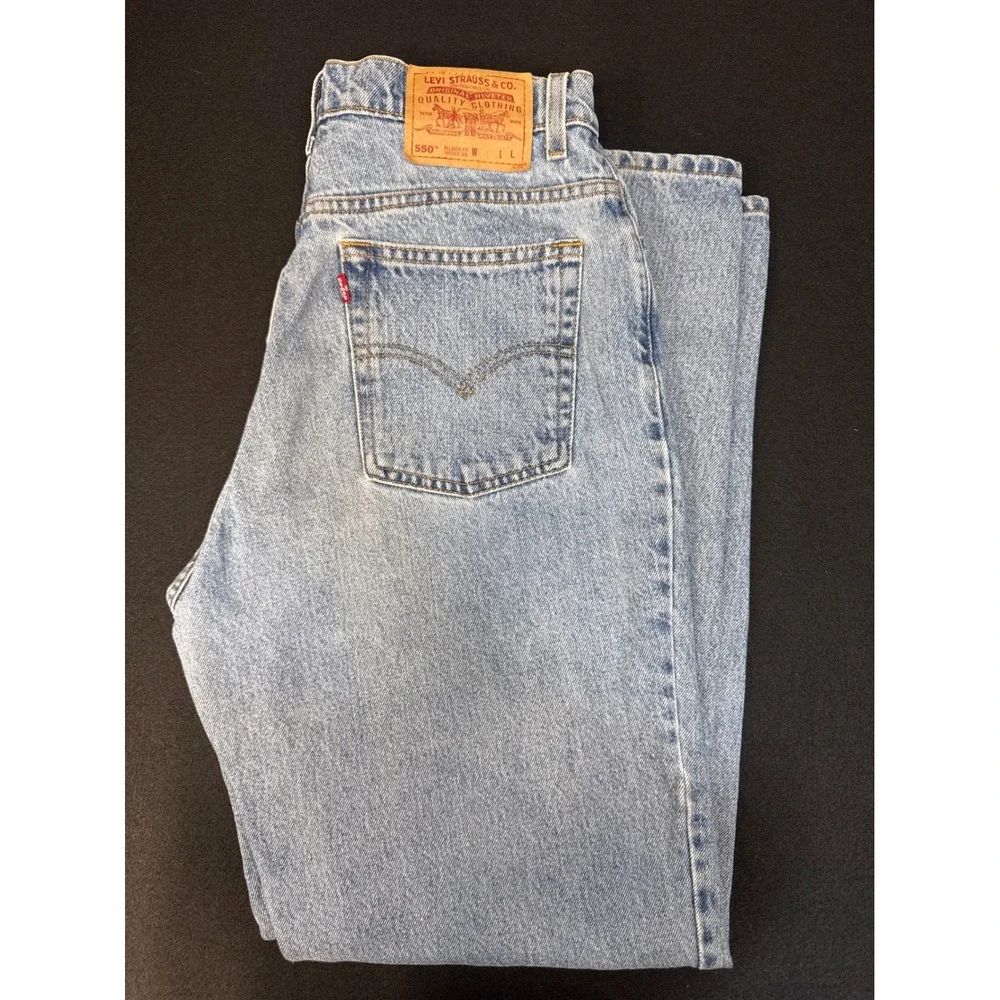 Levis 550 Relaxed Fit Tapered Leg Jeans Light Wash Denim Vintage Mens 31x31